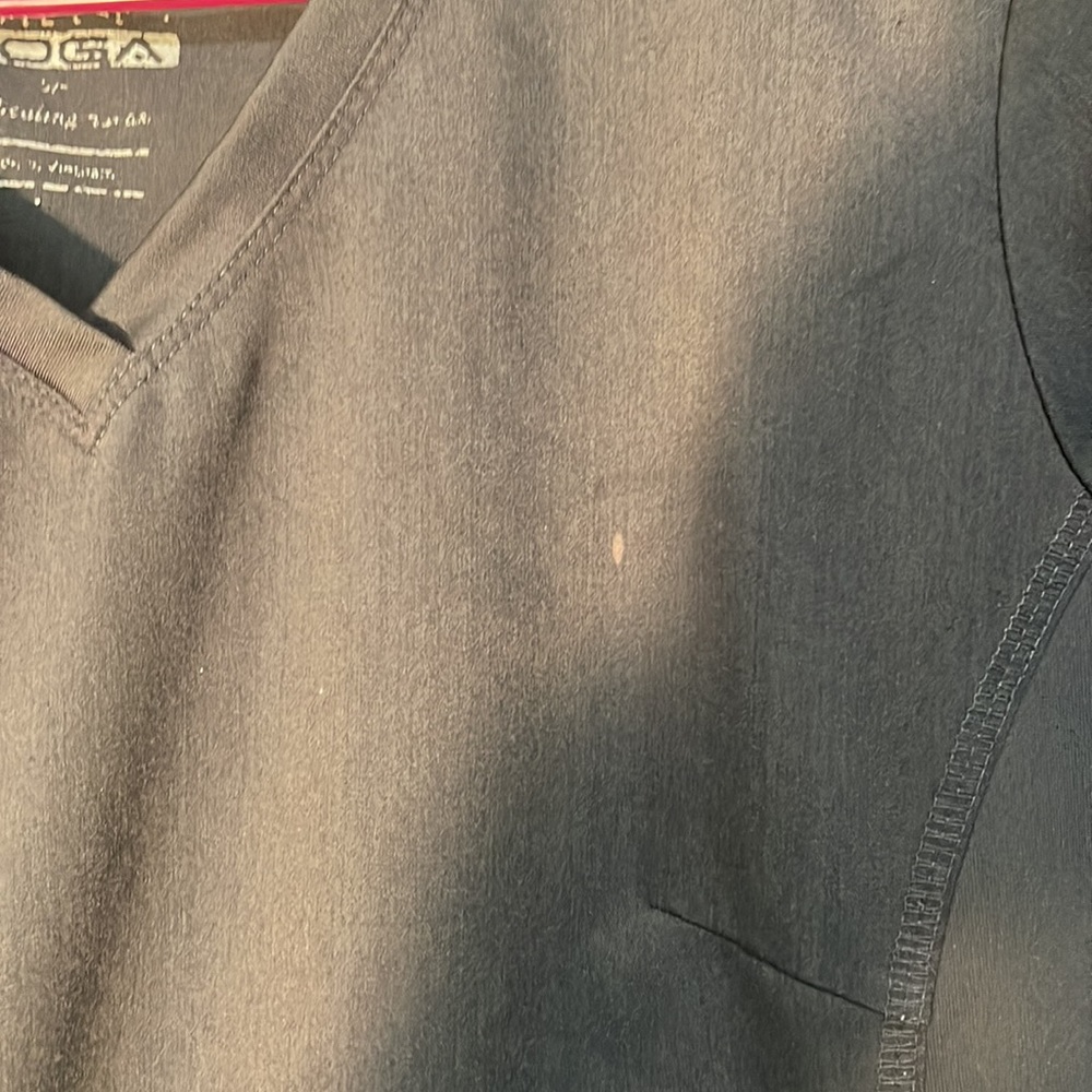 Large Scrub Top - Picture 3 of 3